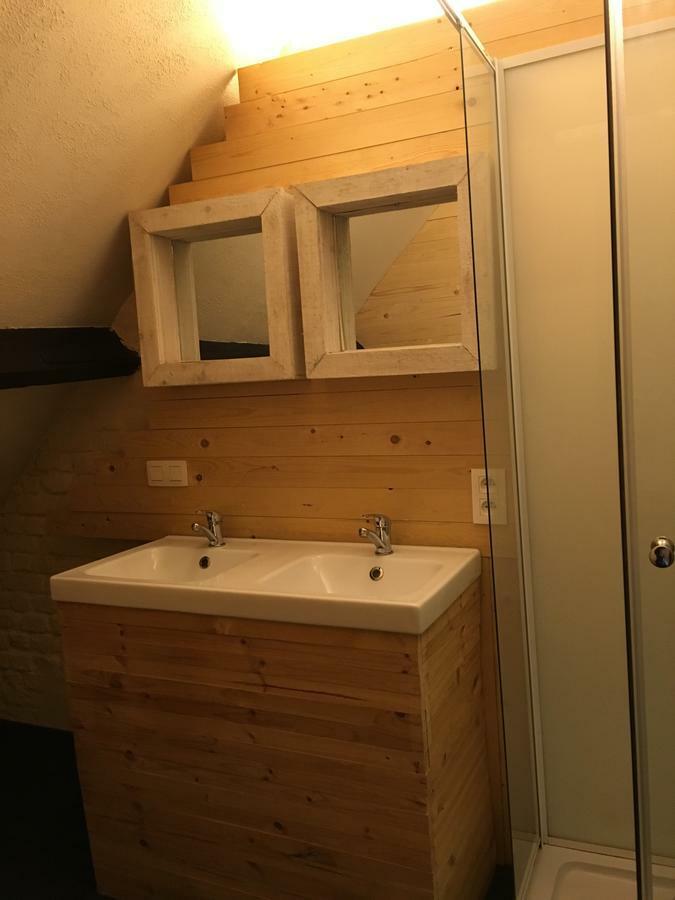 ניופורט B&B Le Grand Cabaret מראה חיצוני תמונה