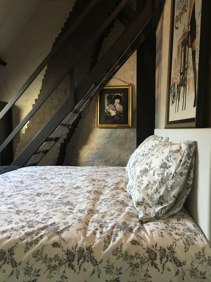 ניופורט B&B Le Grand Cabaret מראה חיצוני תמונה