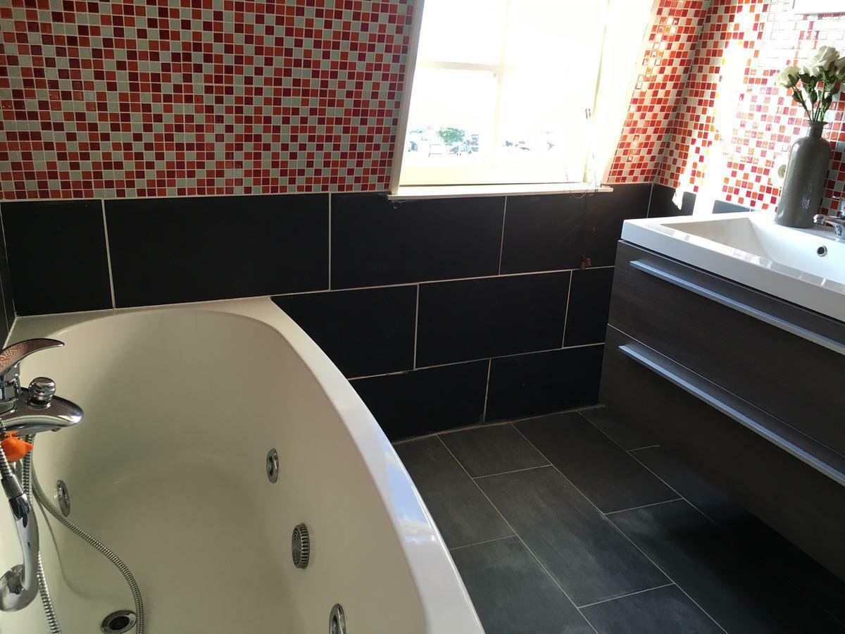 ניופורט B&B Le Grand Cabaret מראה חיצוני תמונה