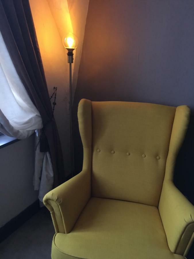 ניופורט B&B Le Grand Cabaret מראה חיצוני תמונה