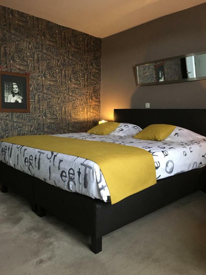 ניופורט B&B Le Grand Cabaret מראה חיצוני תמונה