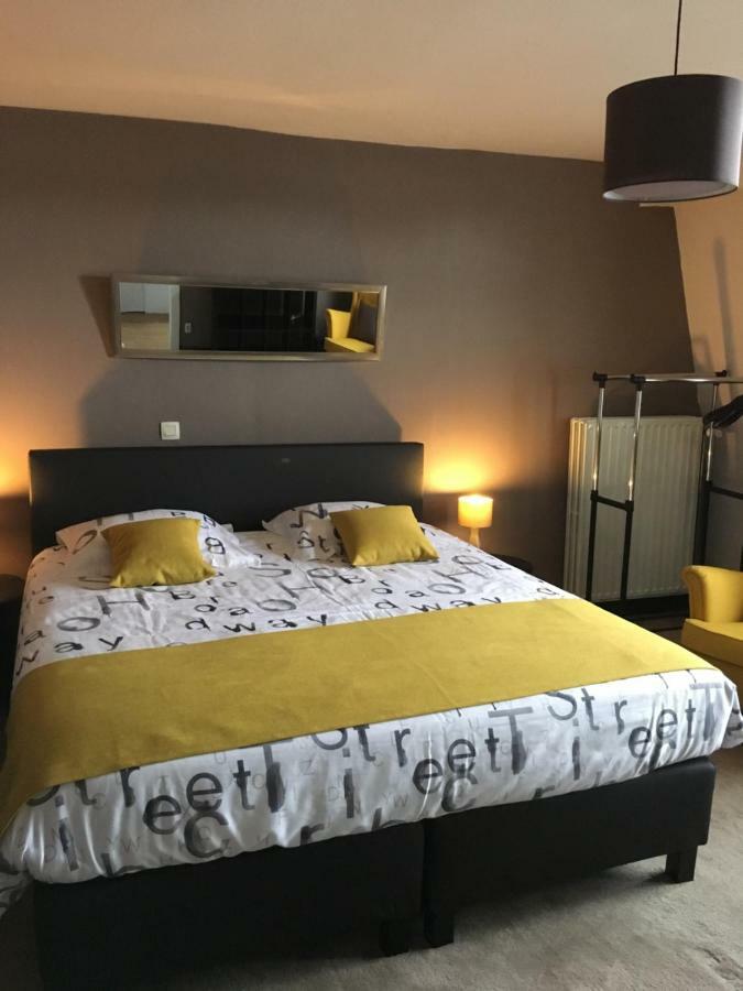 ניופורט B&B Le Grand Cabaret מראה חיצוני תמונה