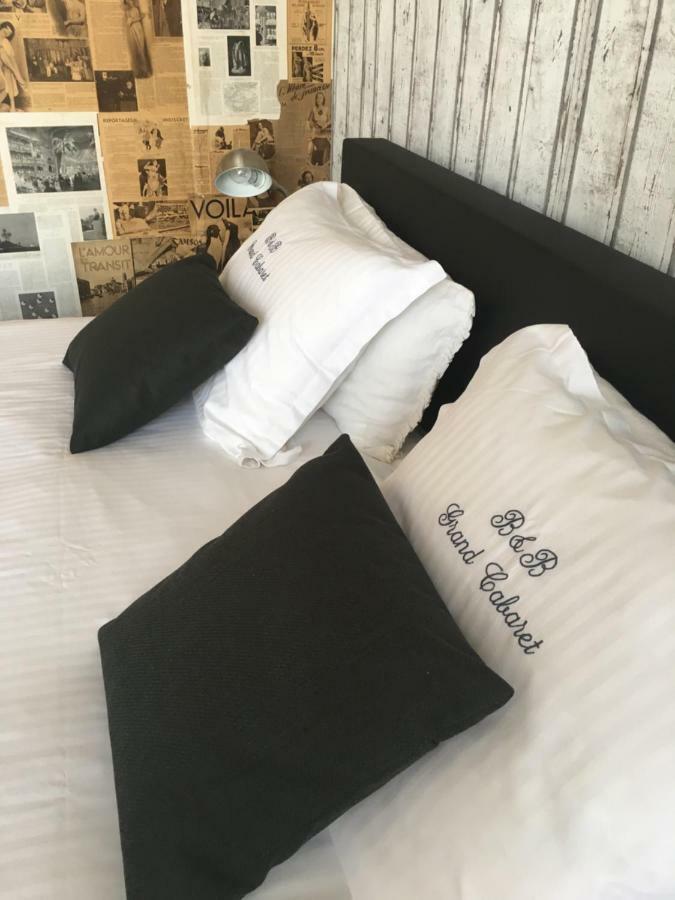 ניופורט B&B Le Grand Cabaret מראה חיצוני תמונה
