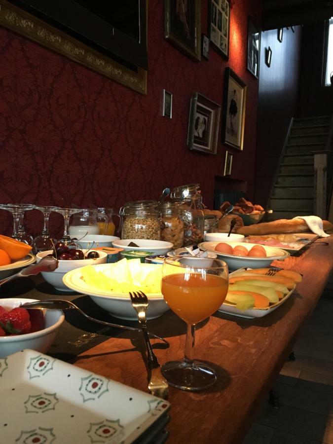 ניופורט B&B Le Grand Cabaret מראה חיצוני תמונה
