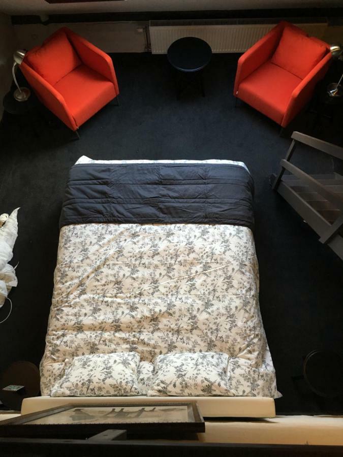 ניופורט B&B Le Grand Cabaret מראה חיצוני תמונה
